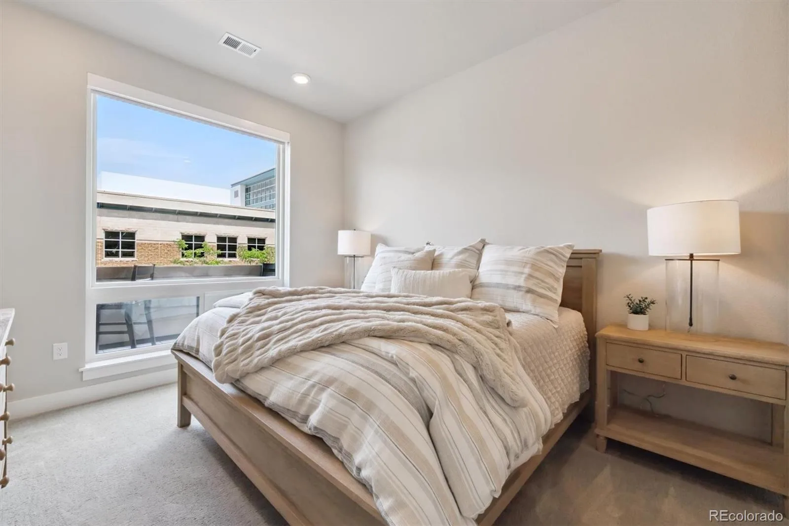 20 Wilcox Street #220 Castle Rock CO 80104 | MLS #REC7922696 08212026140907 1600 4
