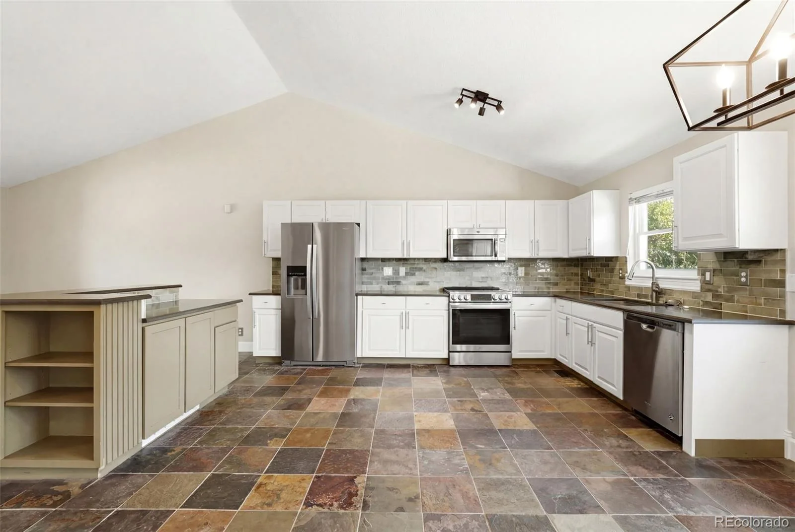 4270 Deer Watch Drive Castle Rock CO 80104 | MLS #REC7924346 08032026151717 1600 8