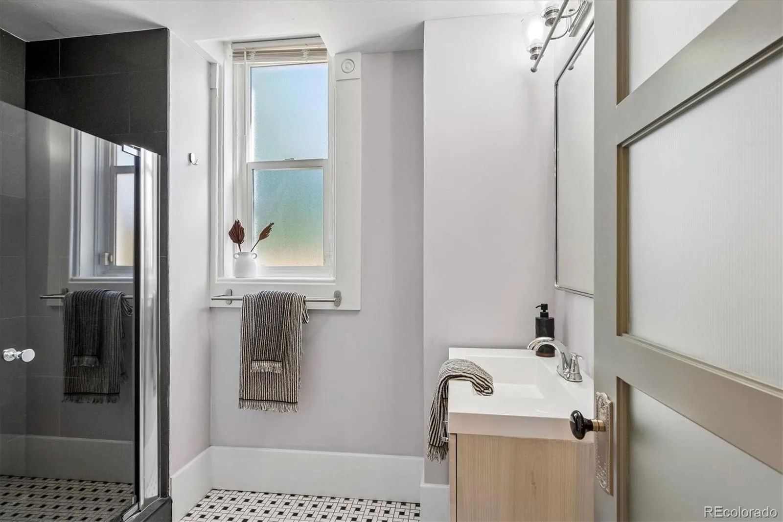 2502 N Clarkson Street Denver CO 80205 | MLS #REC7924436 10032026052232 1600 13