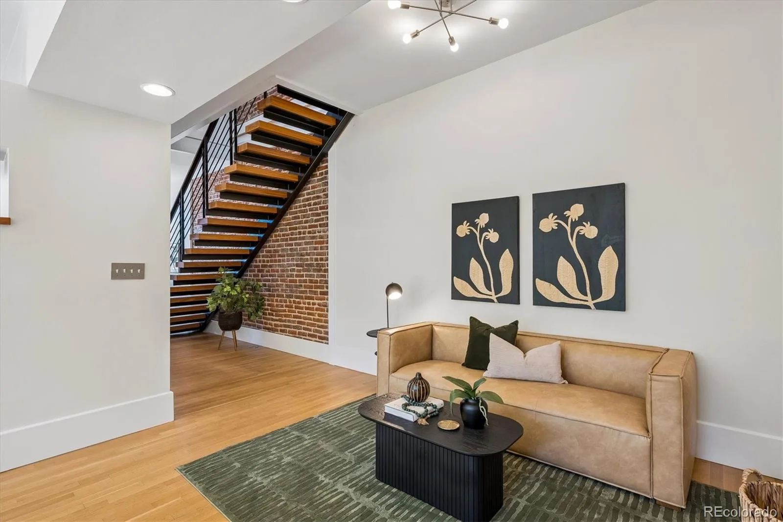 2502 N Clarkson Street Denver CO 80205 | MLS #REC7924436 10032026052232 1600 14