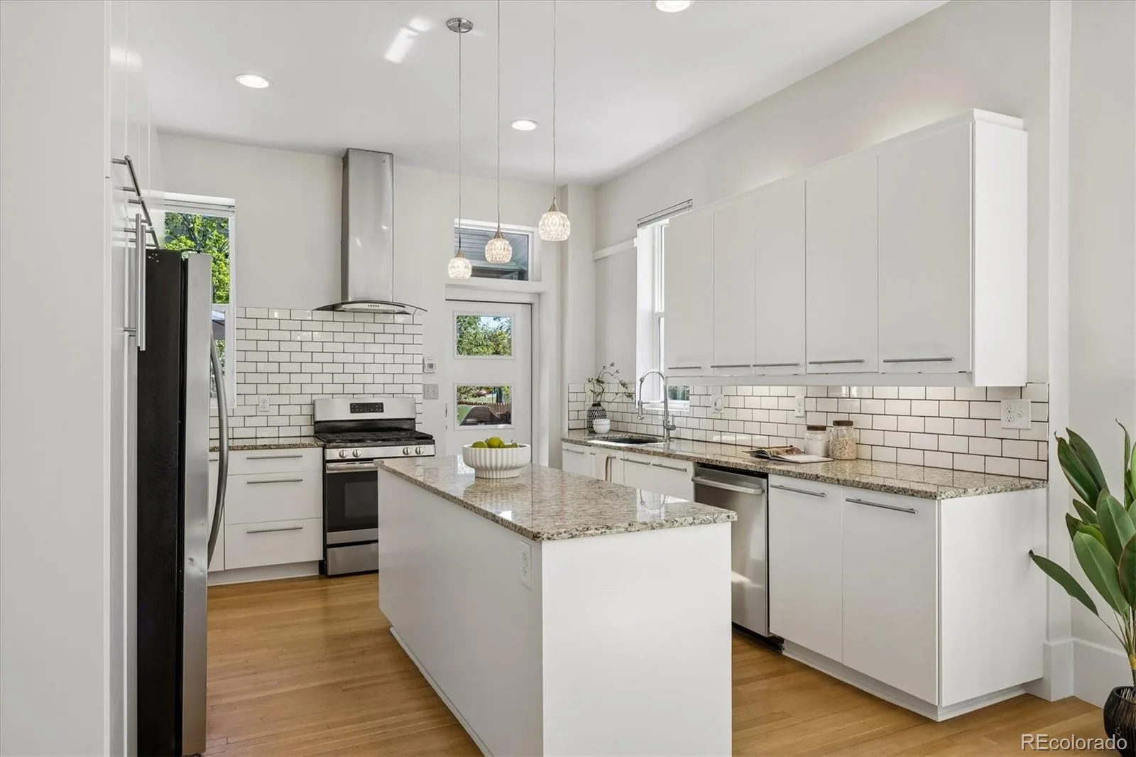 2502 N Clarkson Street Denver CO 80205 | MLS #REC7924436 10032026052232 1600 4