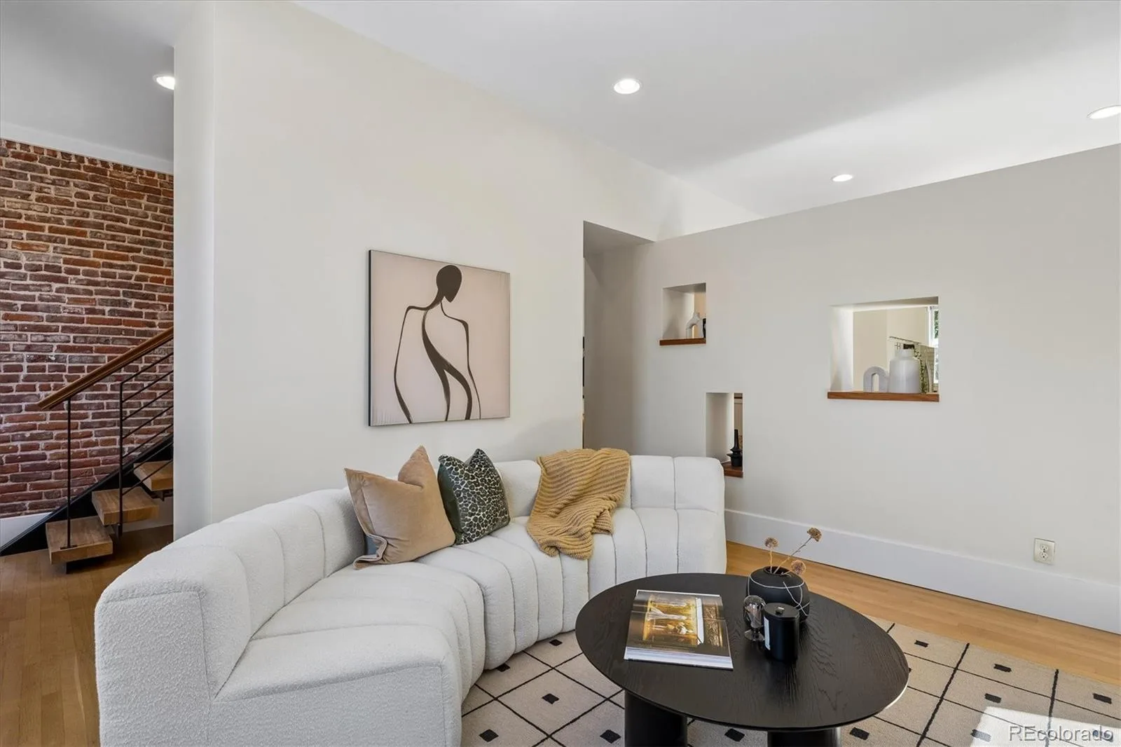 2502 N Clarkson Street Denver CO 80205 | MLS #REC7924436 10032026052232 1600 9