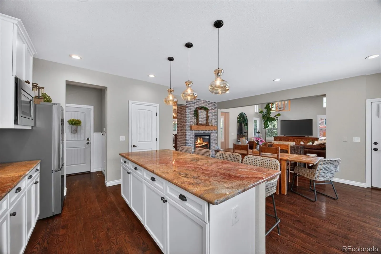 6726 S Quantock Way Aurora CO 80016 MLS #REC7925716 05202026001259 1600 19