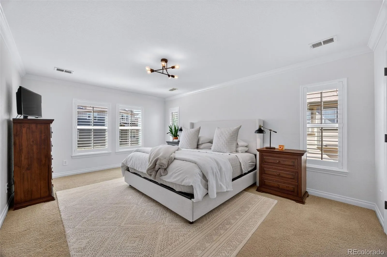6726 S Quantock Way Aurora CO 80016 MLS #REC7925716 05202026001259 1600 28