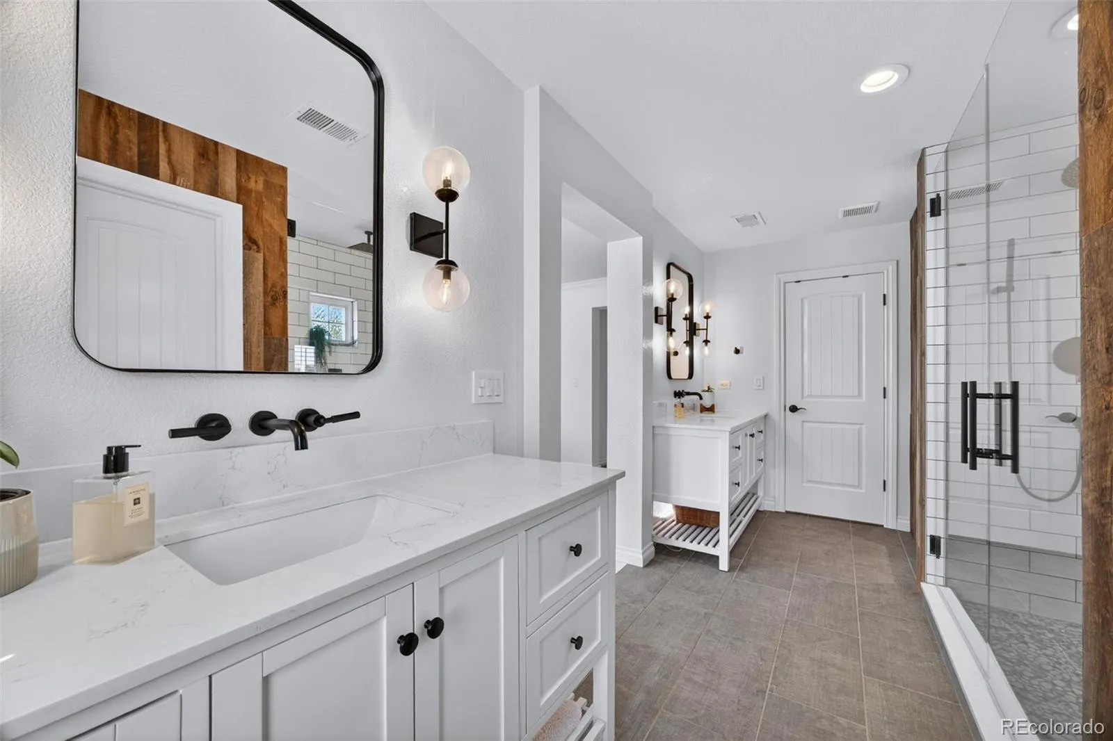 6726 S Quantock Way Aurora CO 80016 MLS #REC7925716 05202026001259 1600 32