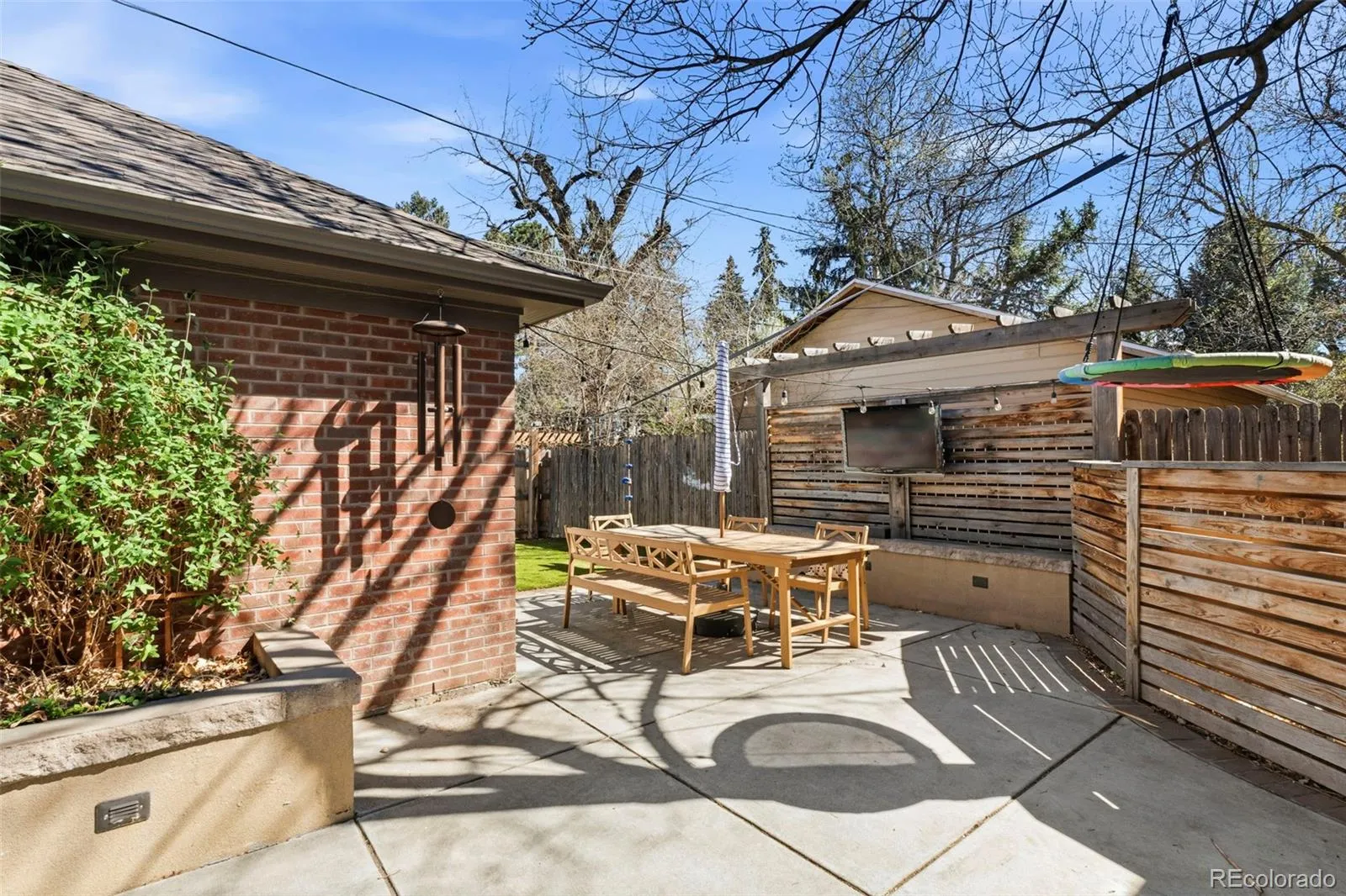 04062026200427 1600 44