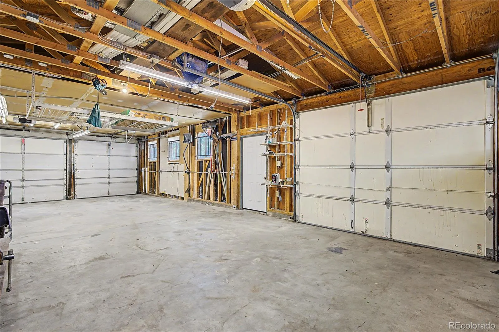 2450 S Jamaica Street Aurora CO 80014 MLS #REC7927222 05052026225604 1600 34
