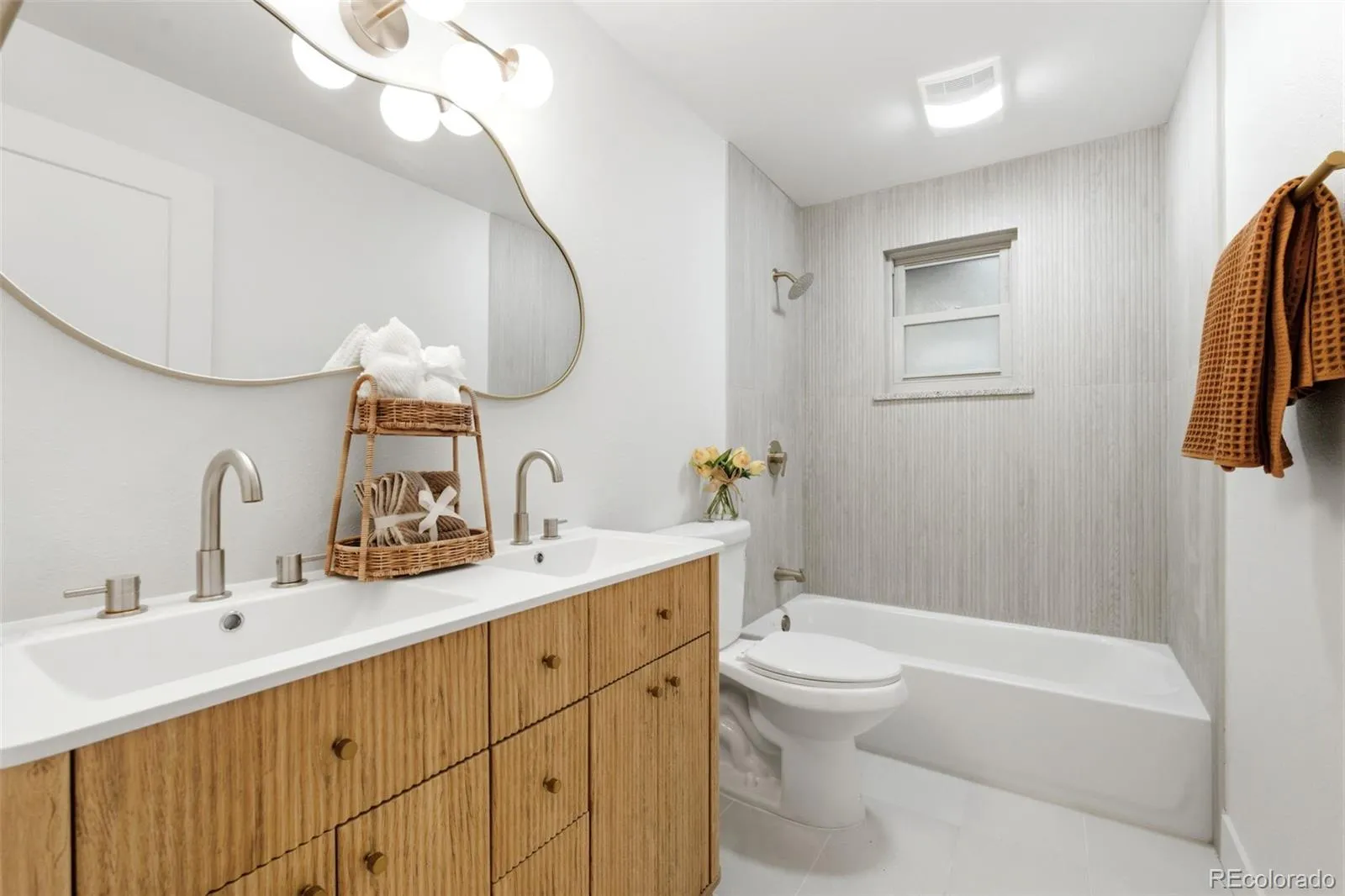 6017 Xenon Street Arvada CO 80004 MLS #REC7928527 04302026163304 1600 21
