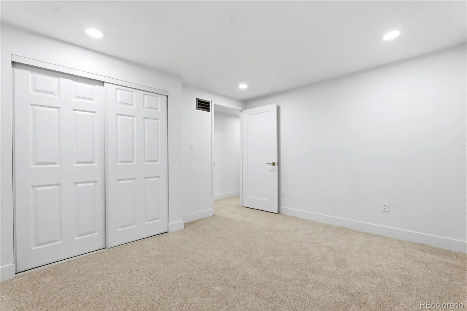 6017 Xenon Street Arvada CO 80004 MLS #REC7928527 04302026163304 1600 35