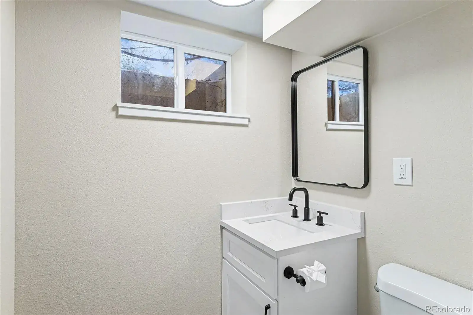 02282026013930 1600 32