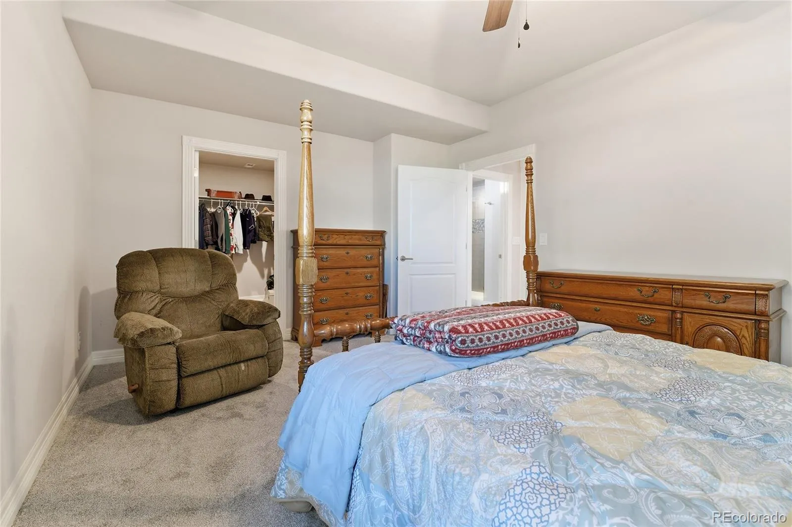 26949 E Friend Place Aurora CO 80016 MLS #REC7929519 05132026210716 1600 33