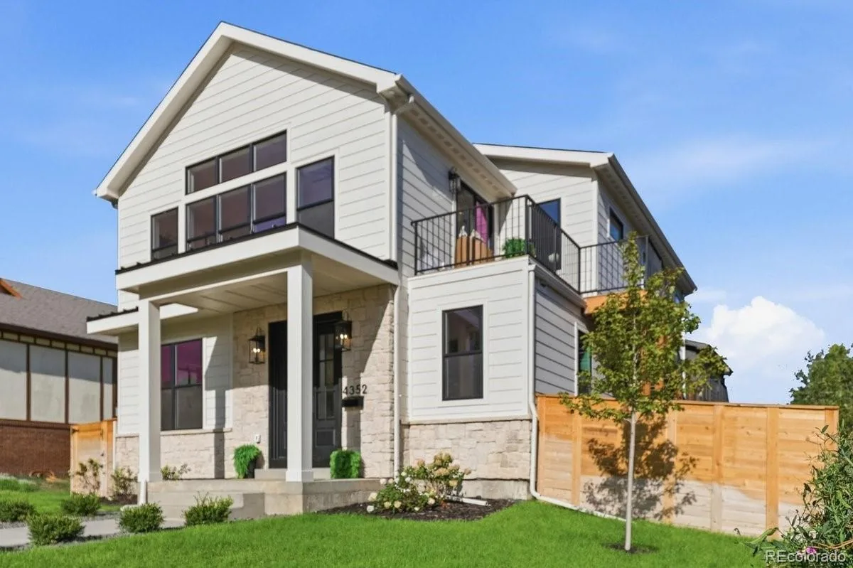 4352 S Bannock Street Englewood CO 80110 | MLS #REC7932016 09222026090036 1200 1