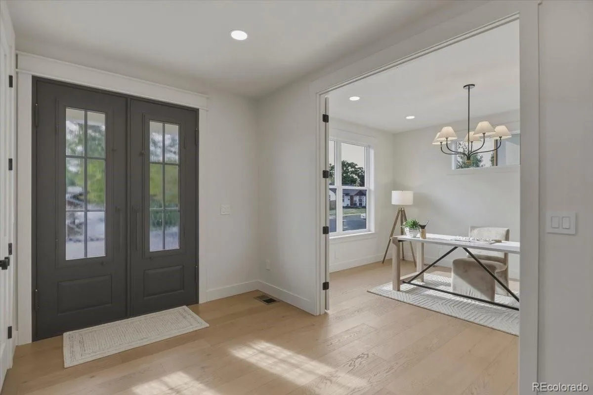 4352 S Bannock Street Englewood CO 80110 | MLS #REC7932016 09222026090036 1200 13