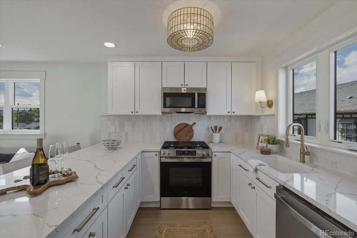 4352 S Bannock Street Englewood CO 80110 | MLS #REC7932016 09222026090036 1200 38