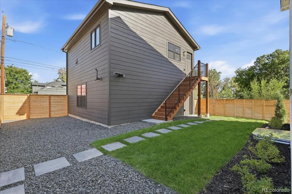 4352 S Bannock Street Englewood CO 80110 | MLS #REC7932016 09222026090036 1200 42