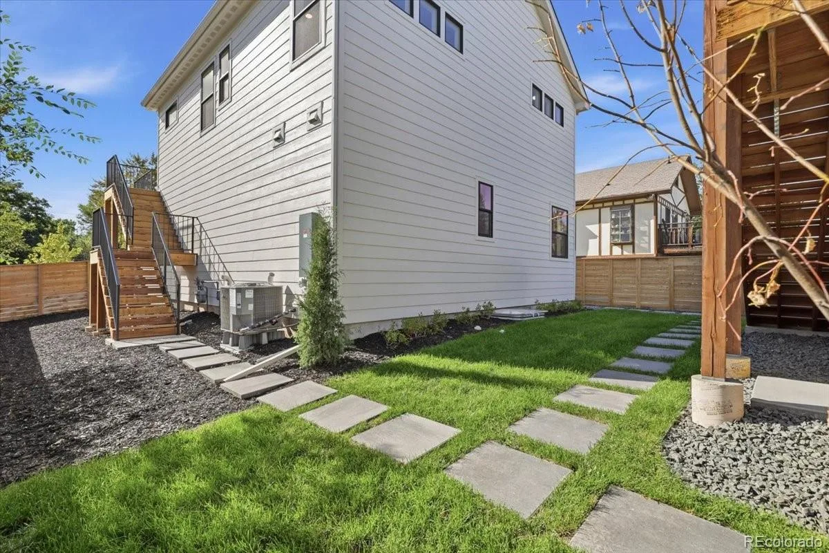 4352 S Bannock Street Englewood CO 80110 | MLS #REC7932016 09222026090036 1200 45