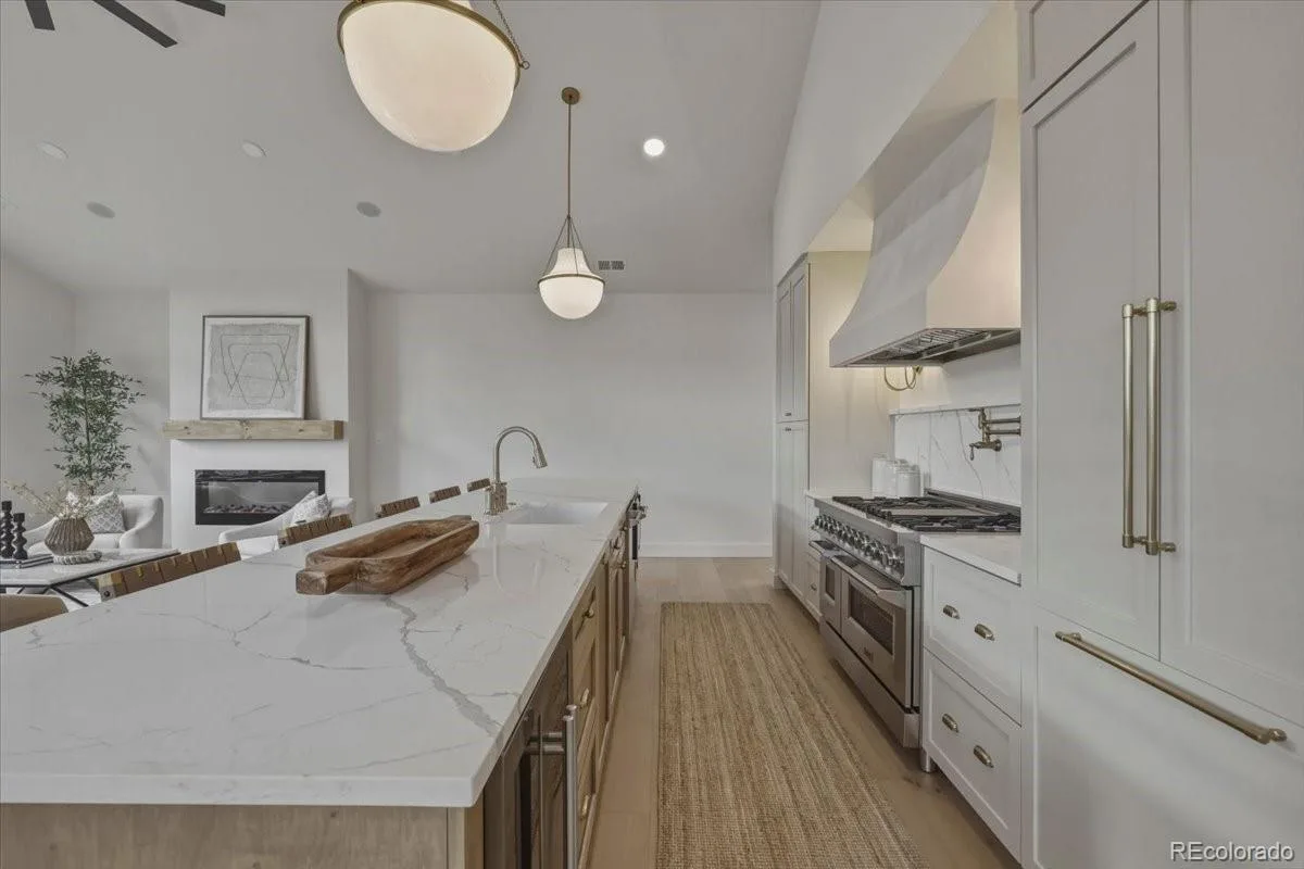4352 S Bannock Street Englewood CO 80110 | MLS #REC7932016 09222026090036 1200 9