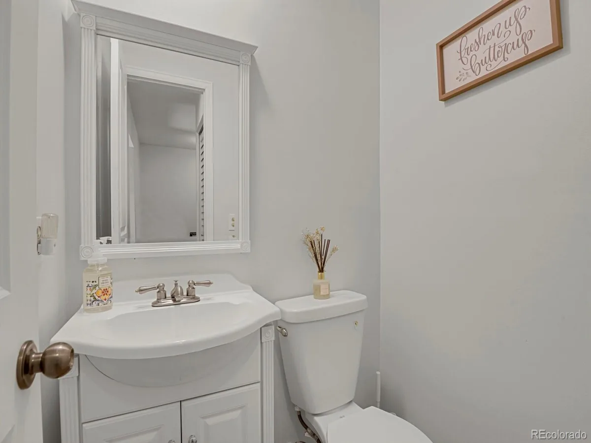 1235 S Monaco Street Parkway Denver CO 80224 | MLS #REC7934039 08222026173246 1200 11