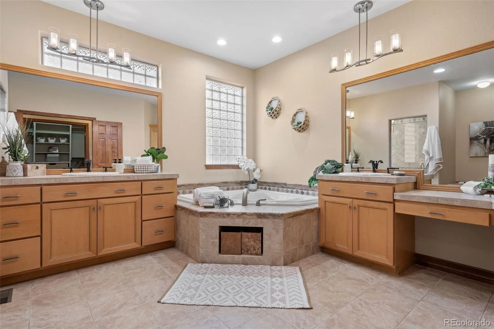 7130 Puma Trail Littleton CO 80125 | MLS #REC7938892 08042026024202 1600 22