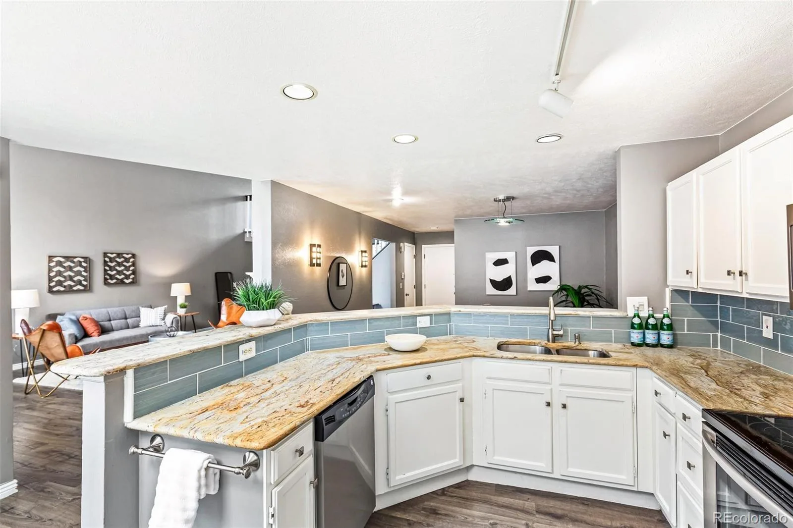 8148 S Humboldt Circle Centennial CO 80122 | MLS #REC7938903 06032026162918 1600 12