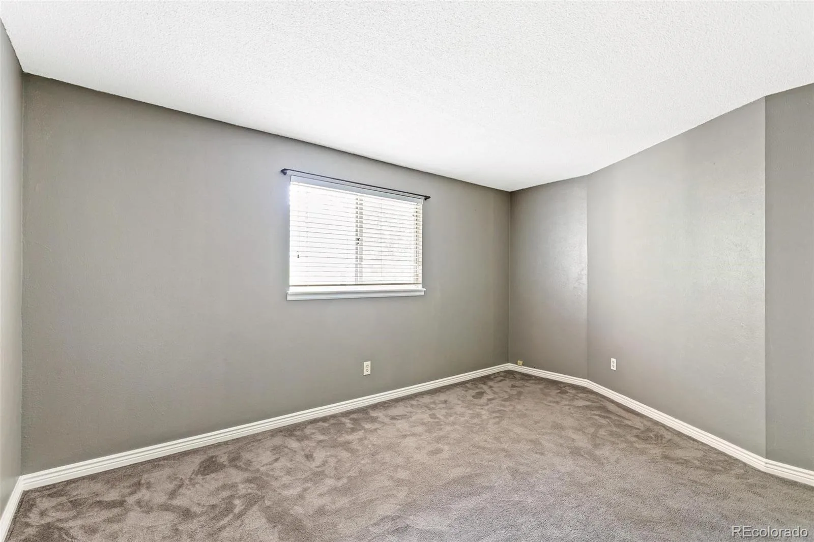 8148 S Humboldt Circle Centennial CO 80122 | MLS #REC7938903 06032026162918 1600 25