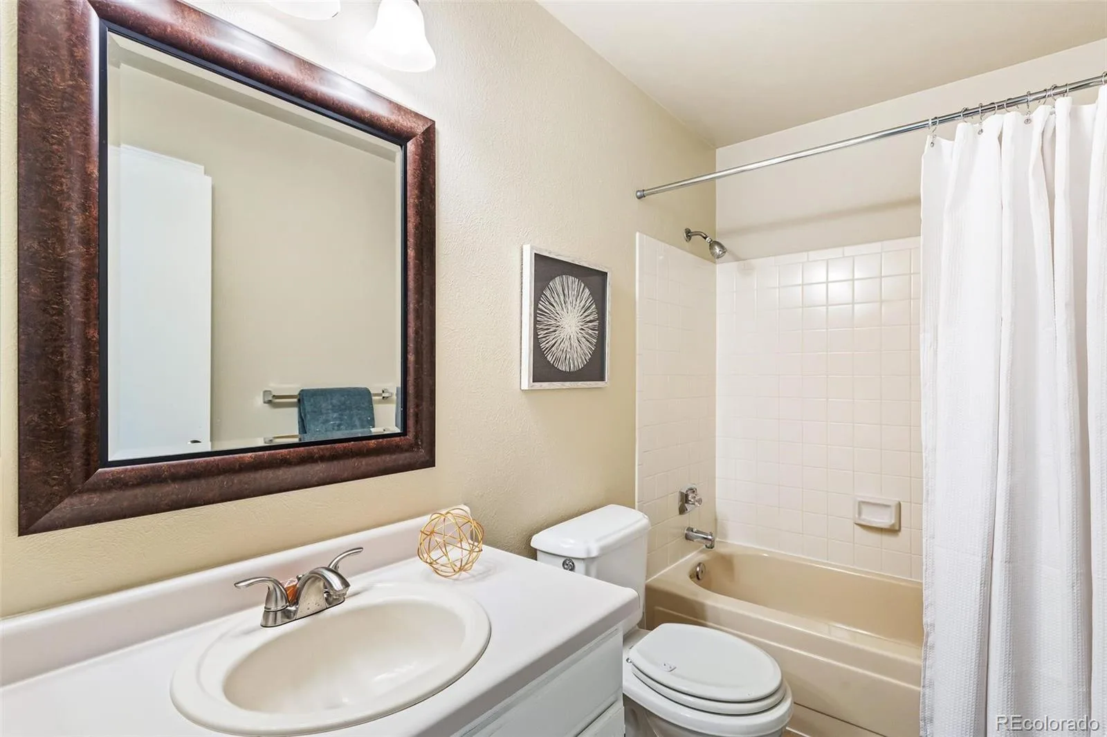 8148 S Humboldt Circle Centennial CO 80122 | MLS #REC7938903 06032026162918 1600 26