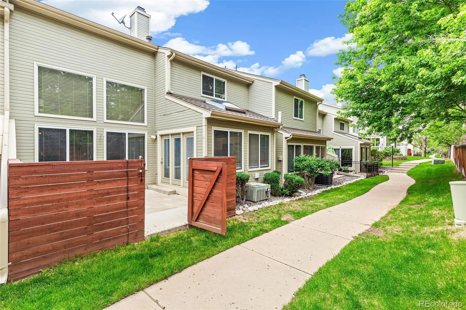 8148 S Humboldt Circle Centennial CO 80122 | MLS #REC7938903 06032026162918 1600 29