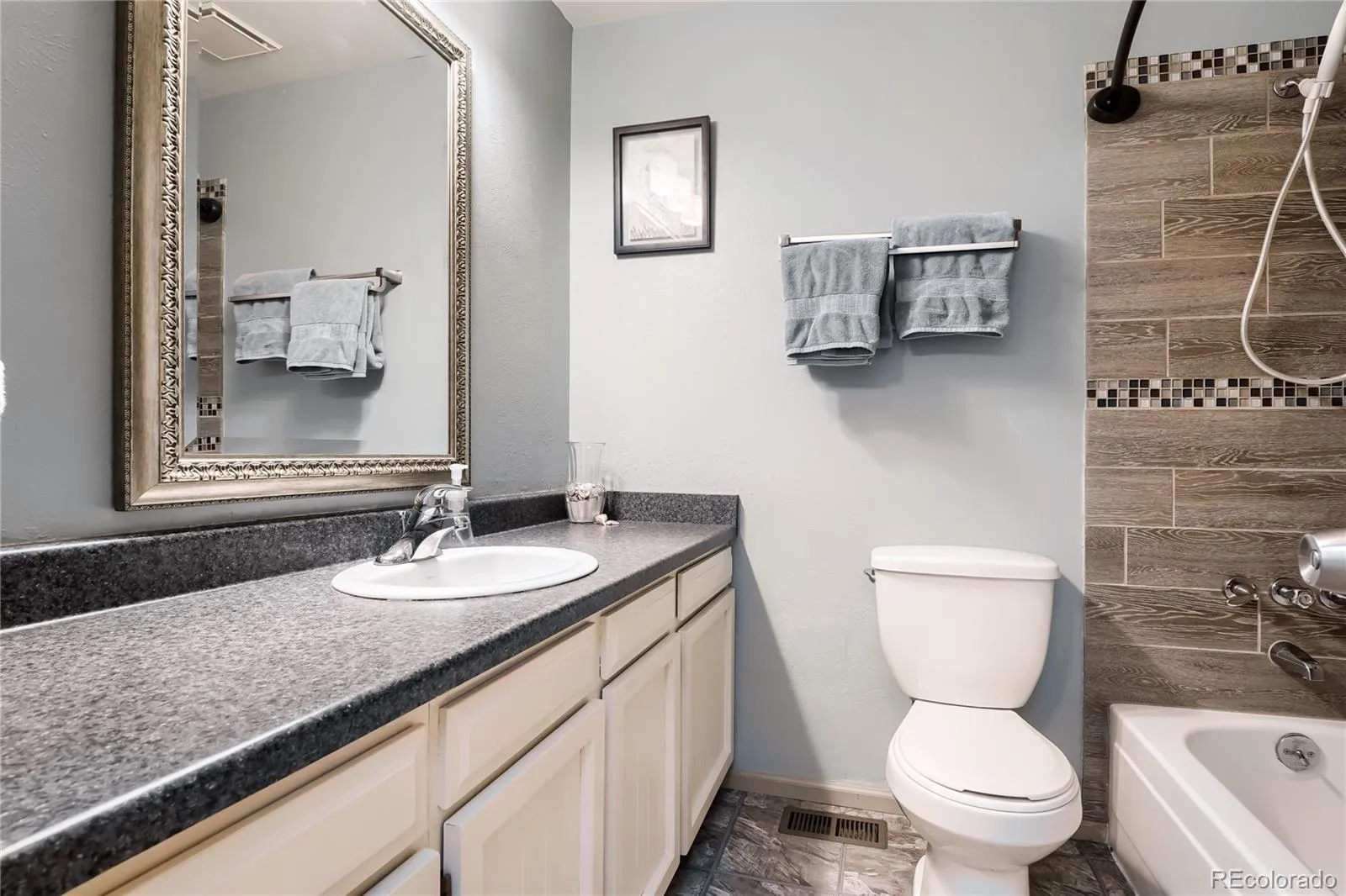 3322 S Granby Street Aurora CO 80014 MLS #REC7941878 05152026150430 1600 19