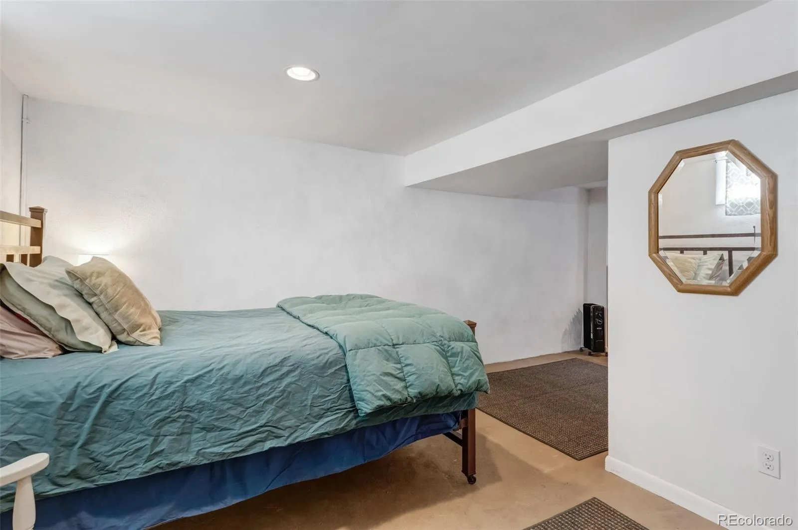 04142026152156 1600 19