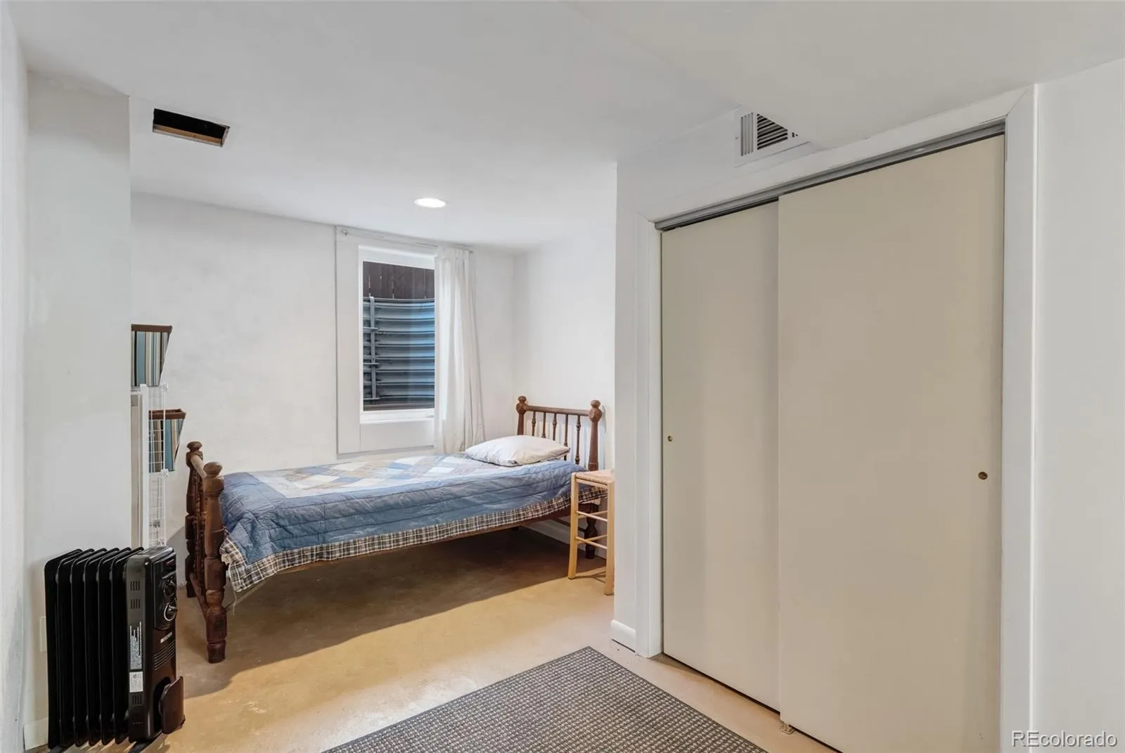 04142026152156 1600 20