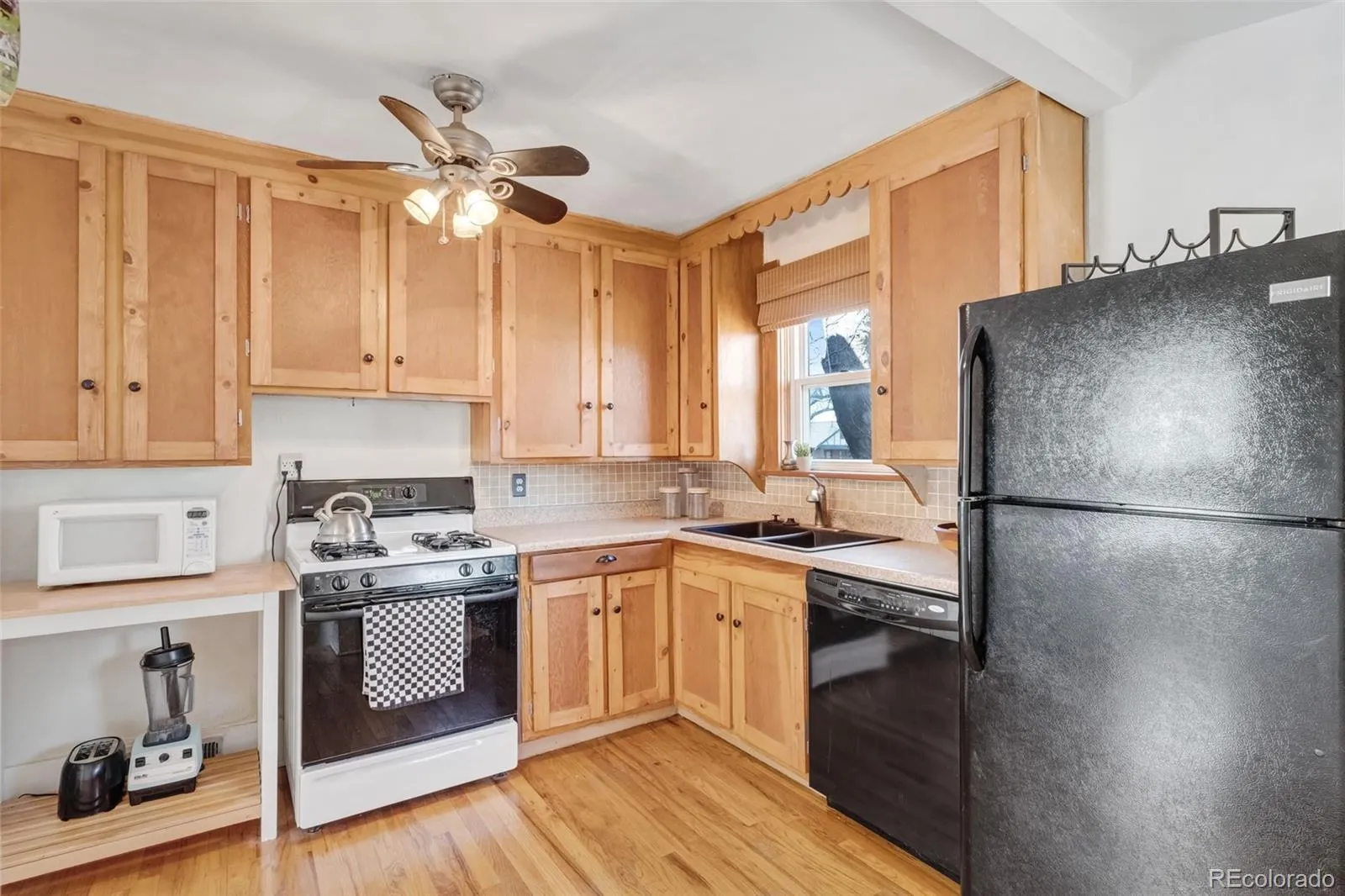 04142026152156 1600 9