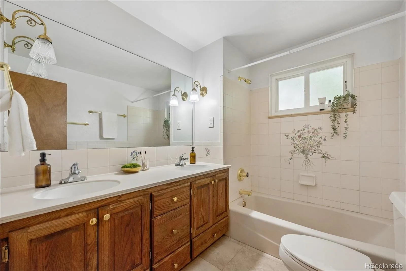 8447 W 24th Avenue Lakewood CO 80215 MLS #REC7942404 06262026151351 1600 11