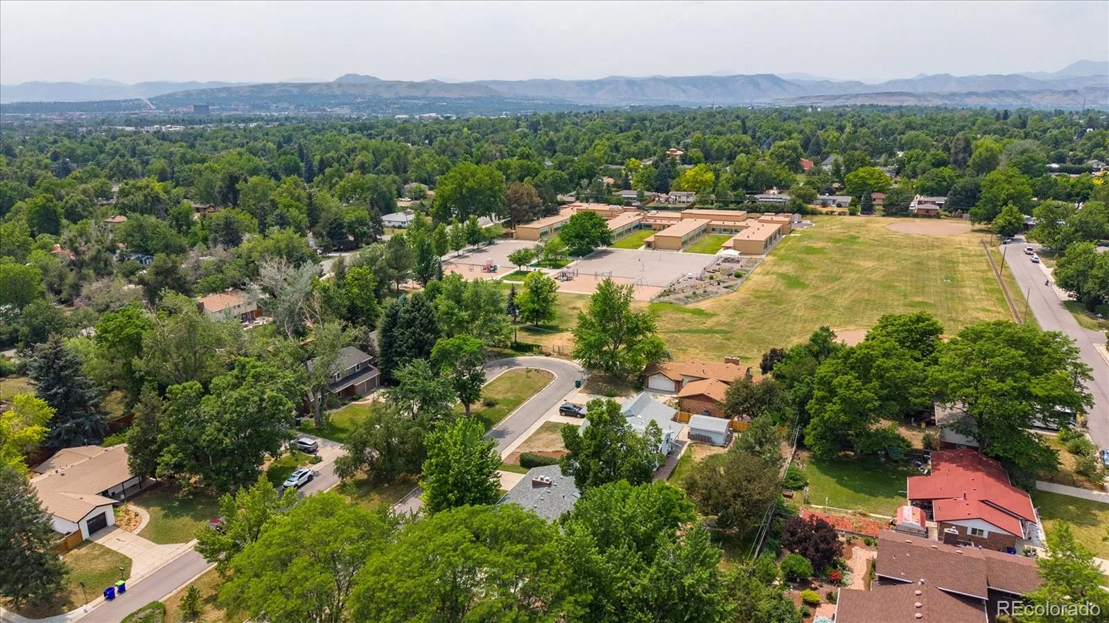 8447 W 24th Avenue Lakewood CO 80215 MLS #REC7942404 06262026151351 1600 26