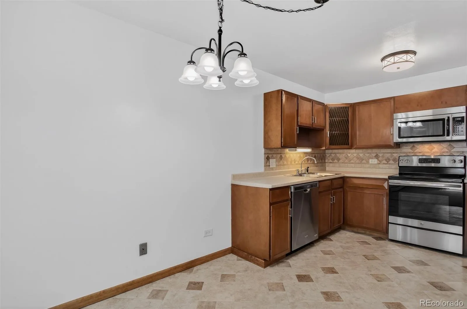 9150 E Center Avenue #12A Denver CO 80247 MLS #REC7947441 04102026203732 1600 16