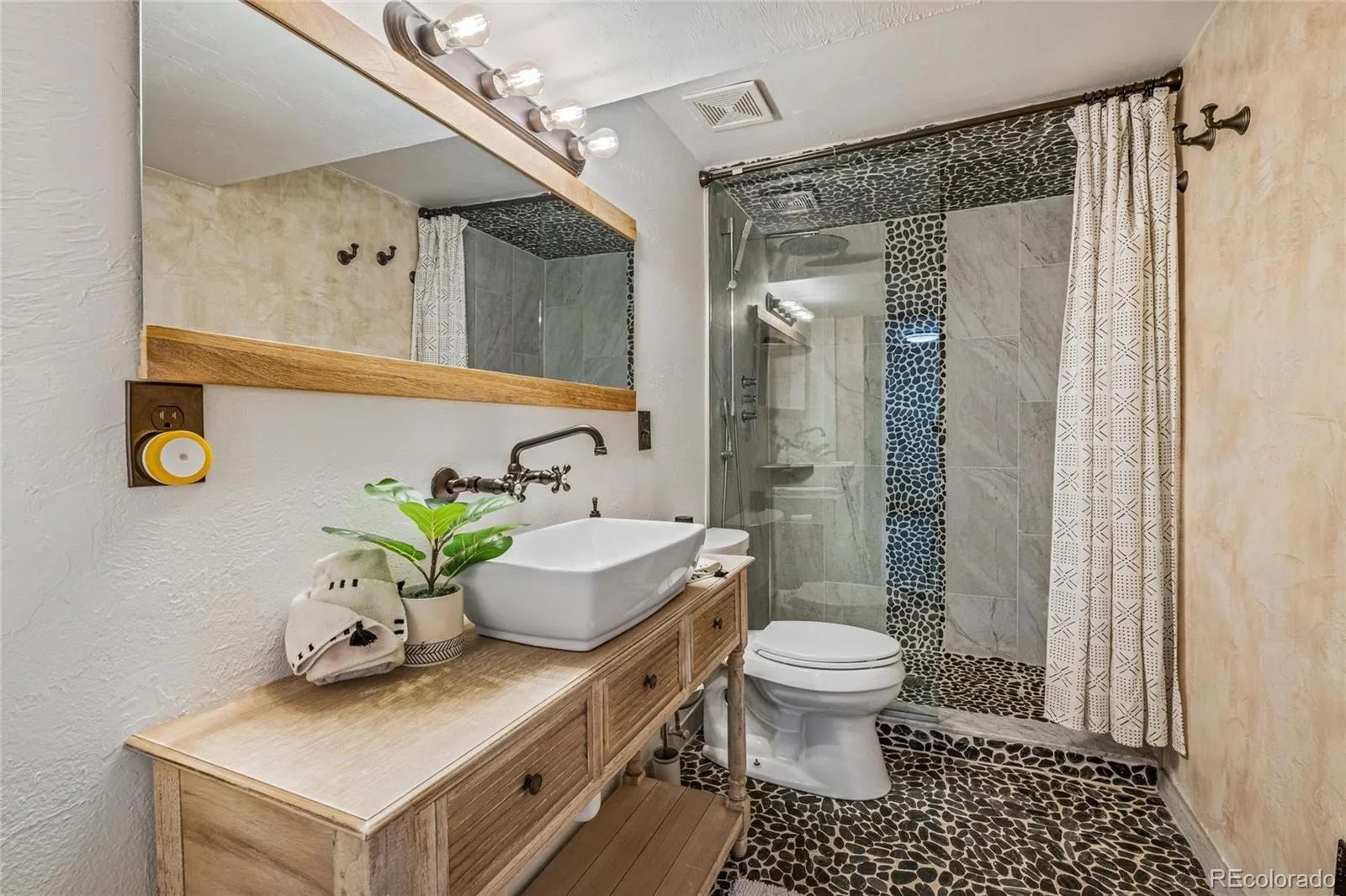 7900 W Layton Avenue #810 Littleton CO 80123 MLS #REC7949684 06022026063014 1600 29