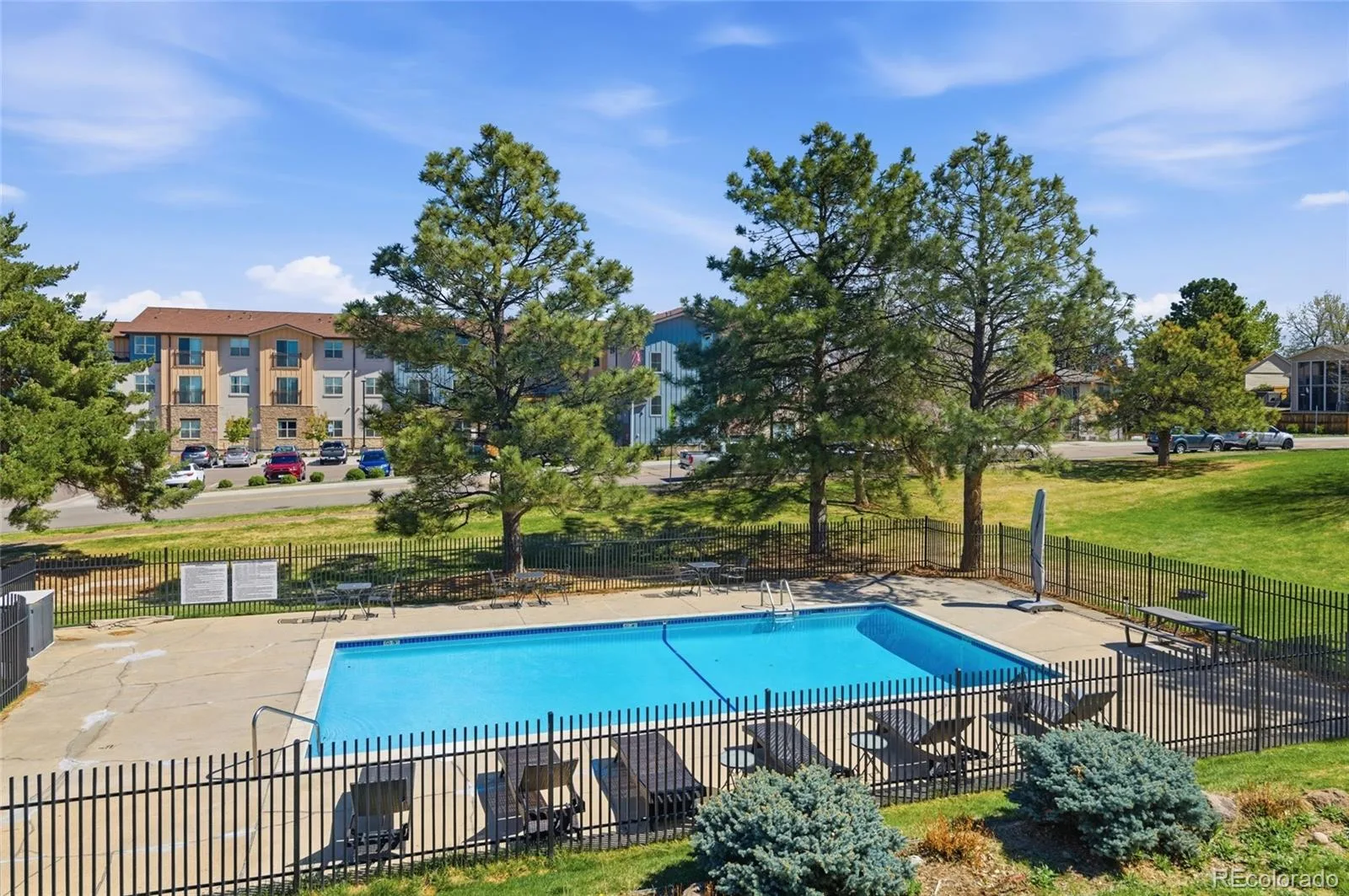 532 Oakwood Drive #B207 Castle Rock CO 80104 | MLS #REC7950432 06272026201452 1600 2