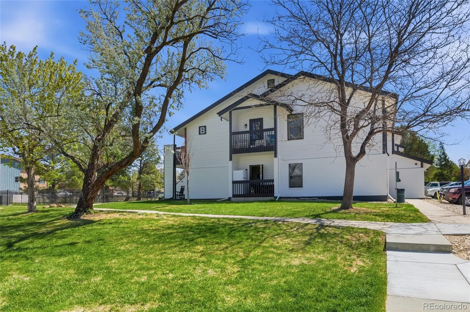 532 Oakwood Drive #B207 Castle Rock CO 80104 | MLS #REC7950432 06272026201452 1600 30