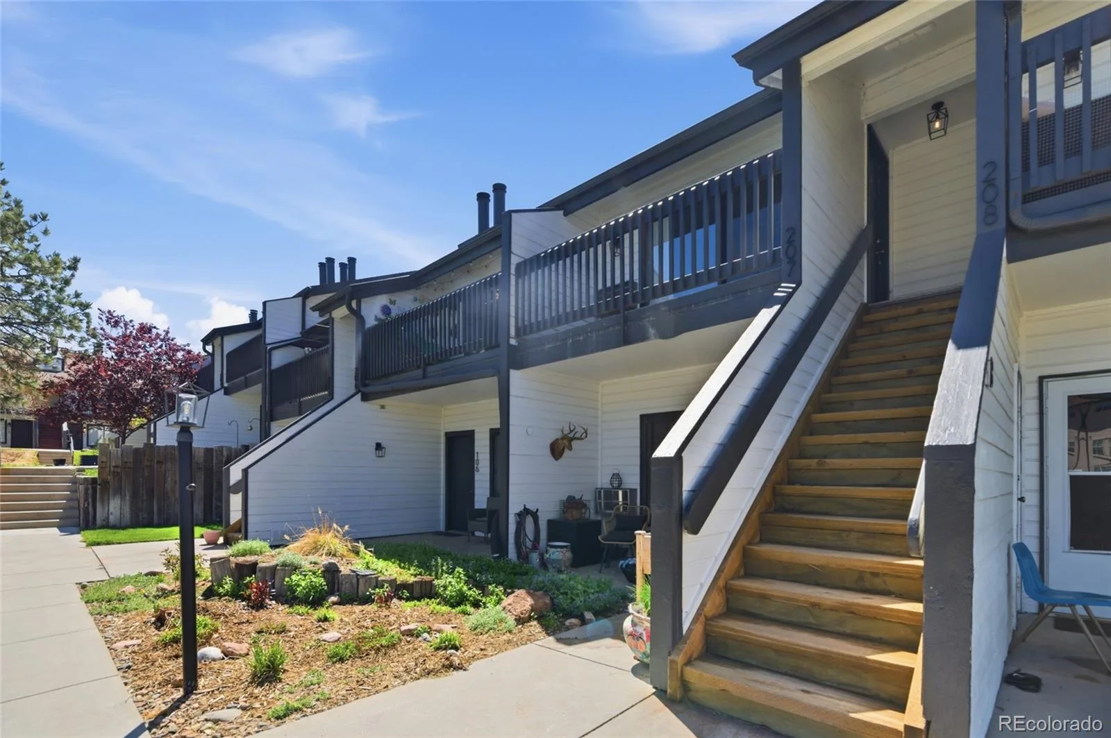 532 Oakwood Drive #B207 Castle Rock CO 80104 | MLS #REC7950432 06272026201452 1600 5
