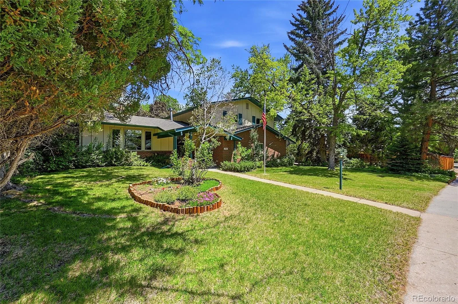 7582 S Ames Way Littleton CO 80128 | MLS #REC7950726 06222026190436 1600 1