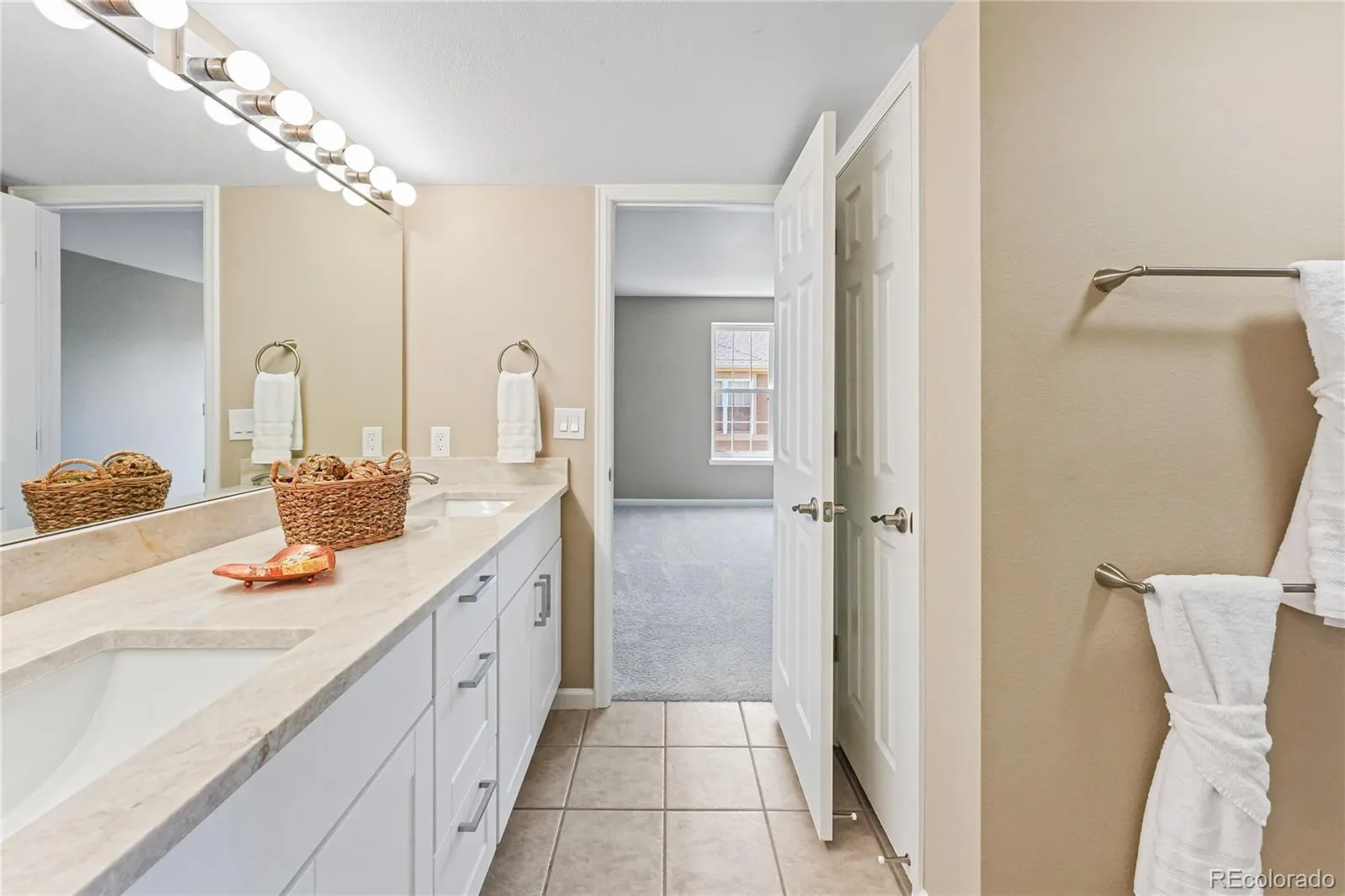 12824 Ironstone Way #302 Parker CO 80134 | MLS #REC7952173 08122026071551 1600 22