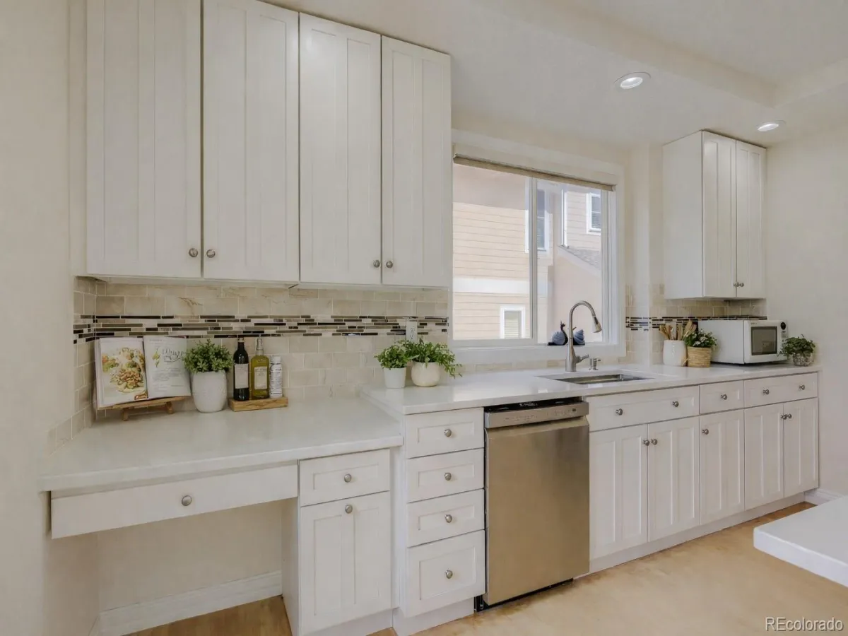 04172026013653 1200 16