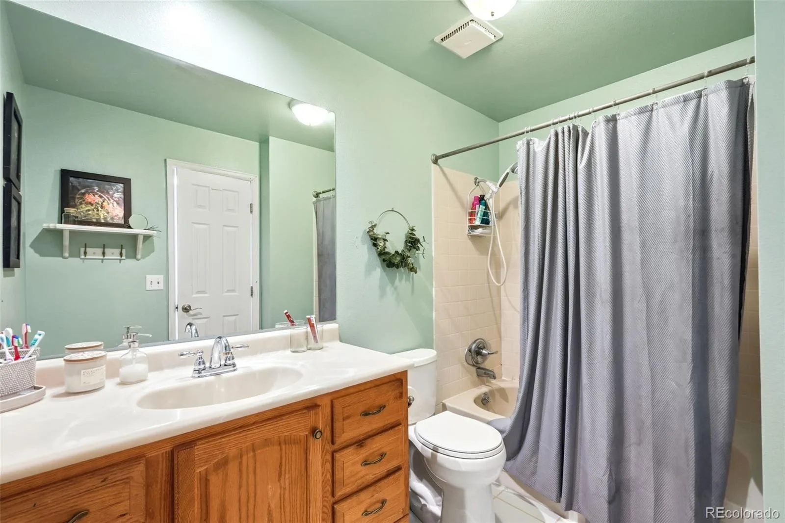 7472 S Fillmore Circle Littleton CO 80122 MLS #REC7953626 06252026000838 1600 22