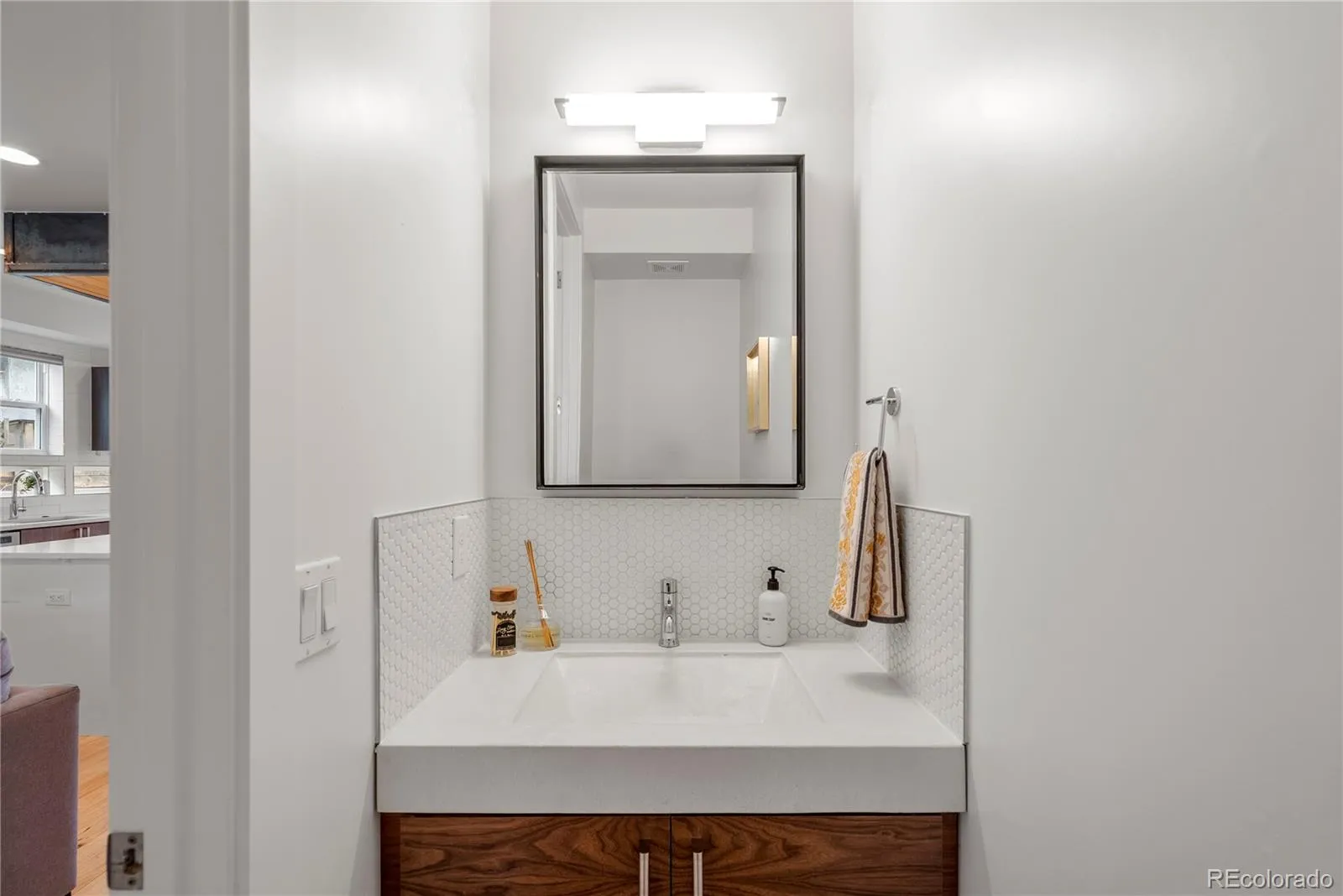 04012026165145 1600 10