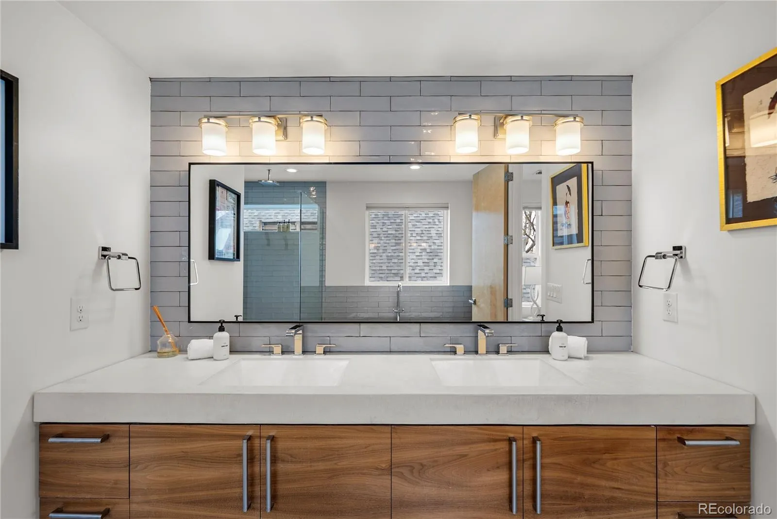 04012026165145 1600 15