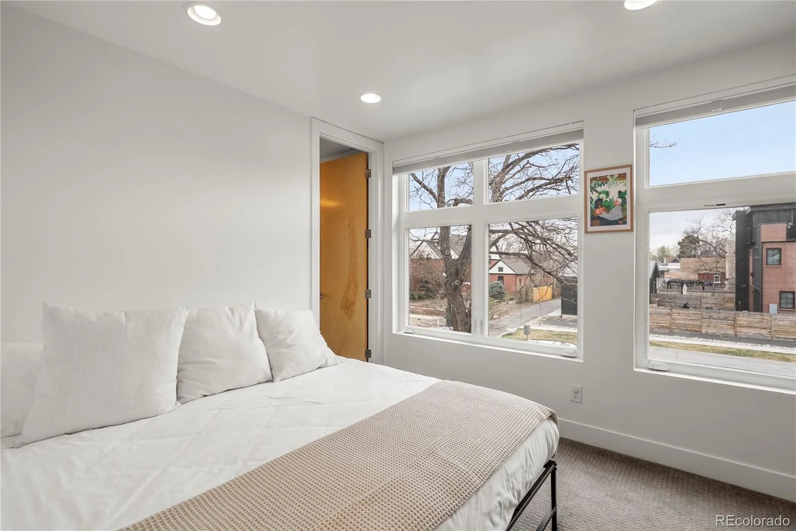 04012026165145 1600 18