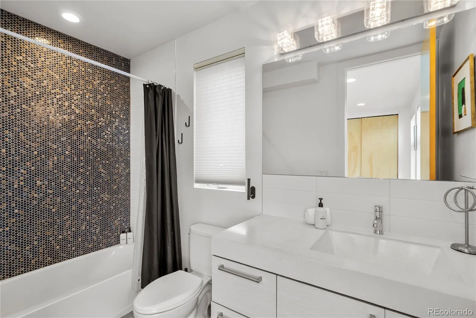 04012026165145 1600 19