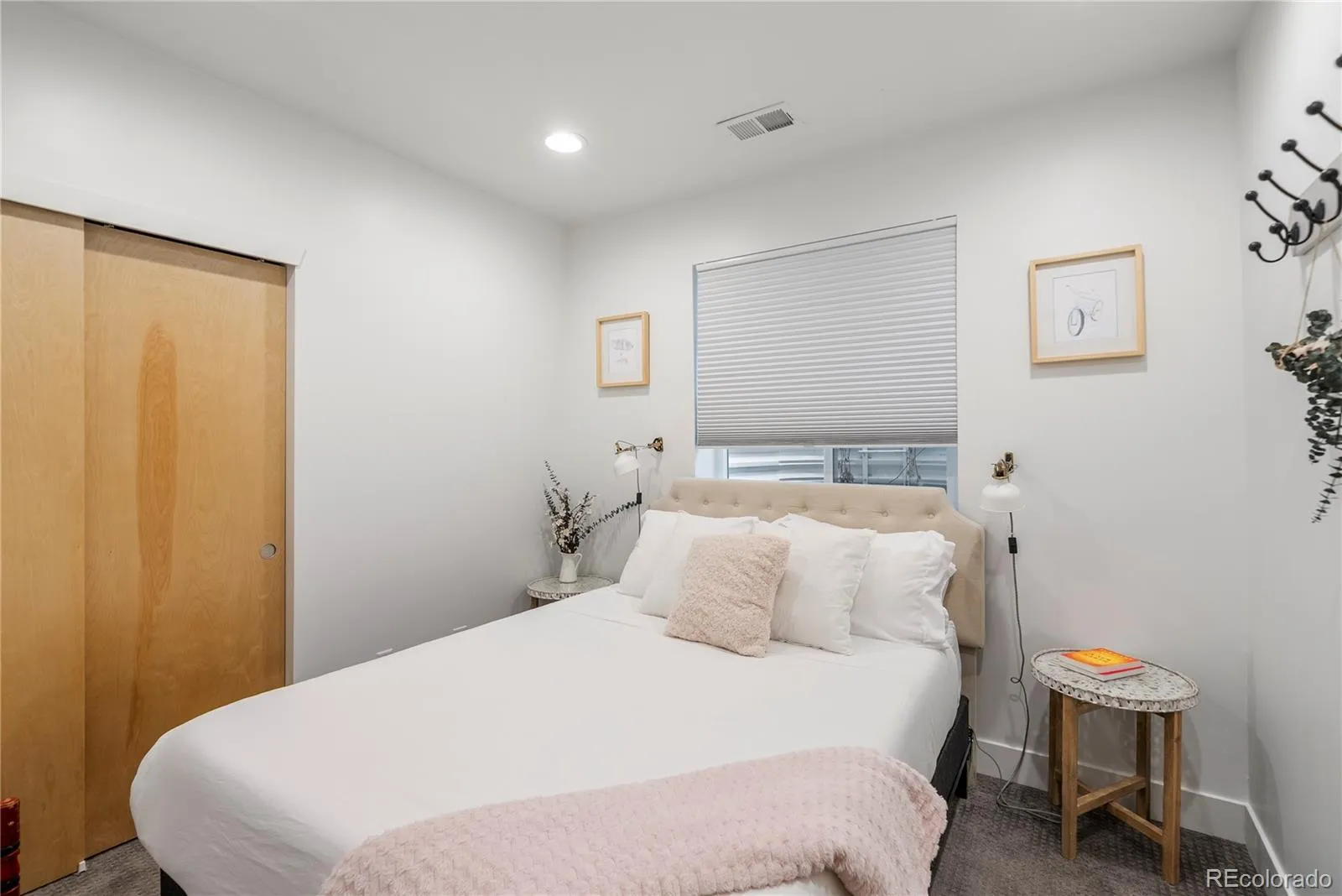 04012026165145 1600 28