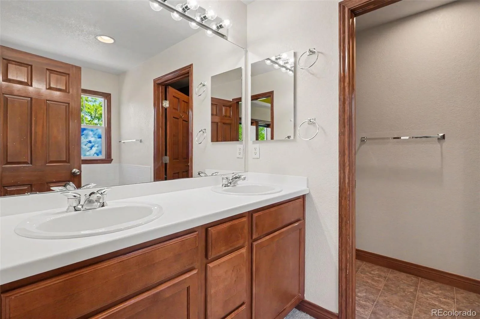 2304 N Yosemite Street Denver CO 80238 | MLS #REC7958124 07222026002324 1600 12