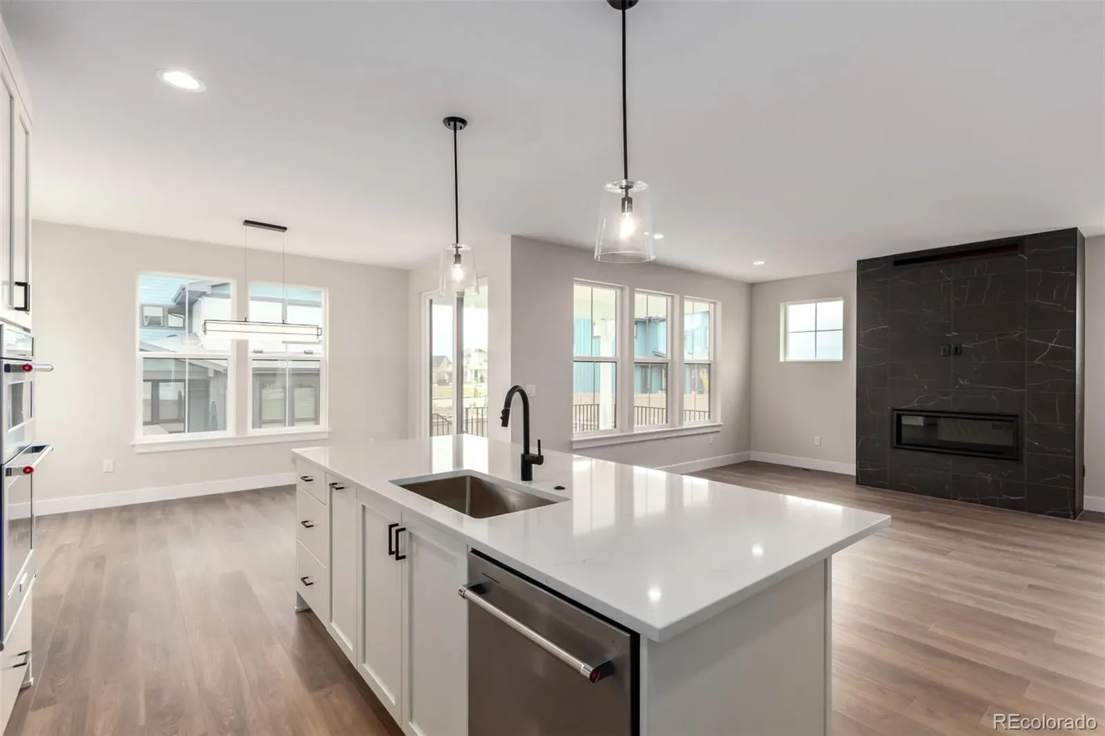 5611 Wheaton Avenue Longmont CO 80503 MLS #REC7961049 03272026202308 1600 13