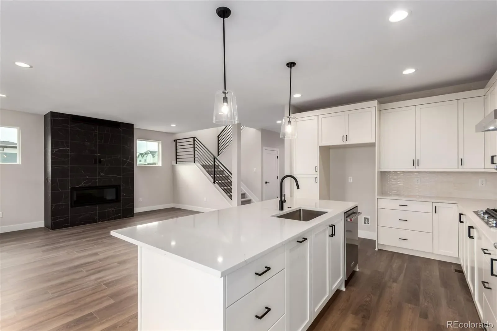 5611 Wheaton Avenue Longmont CO 80503 MLS #REC7961049 03272026202308 1600 14